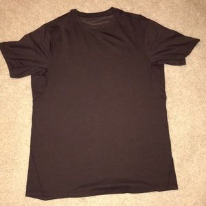 Men’s lululemon shirt
